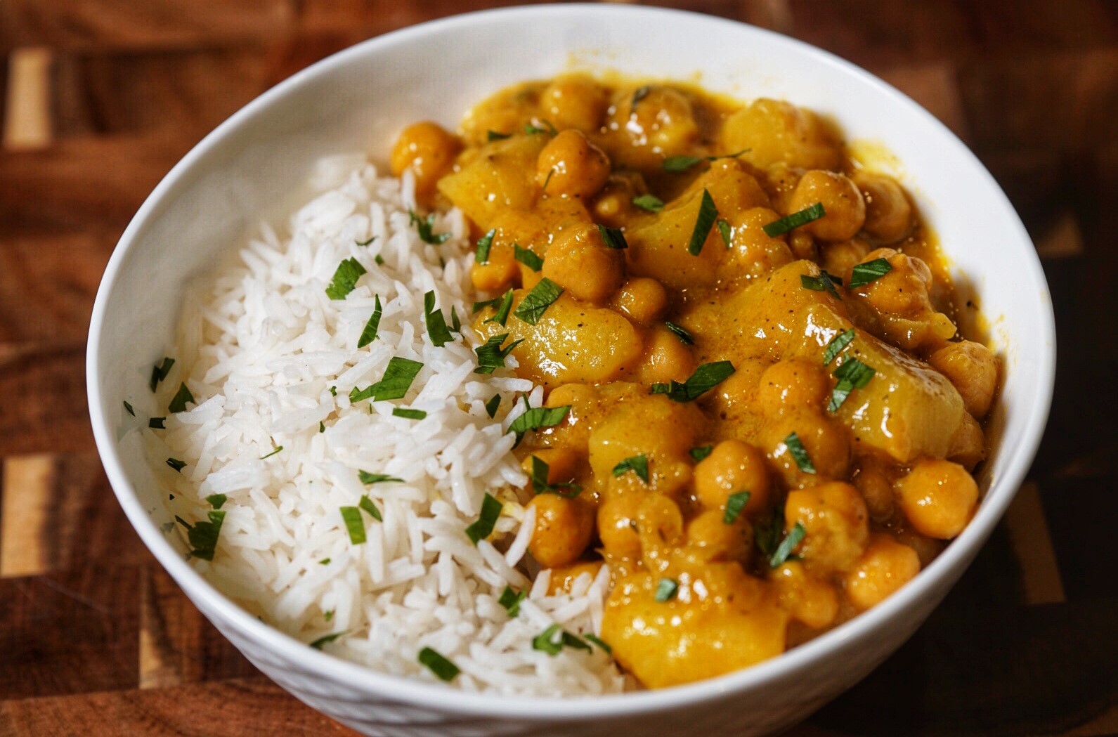 Creamy Coconut Curry Chickpeas